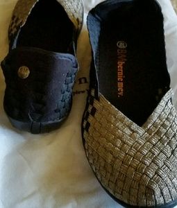 BERNIE MEV GOLD METALLIC SHOES